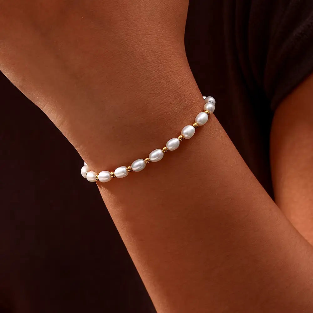VINTAGE NATURAL PEARL BRACELET | ELEGANT, HANDCRAFTED JEWELRY