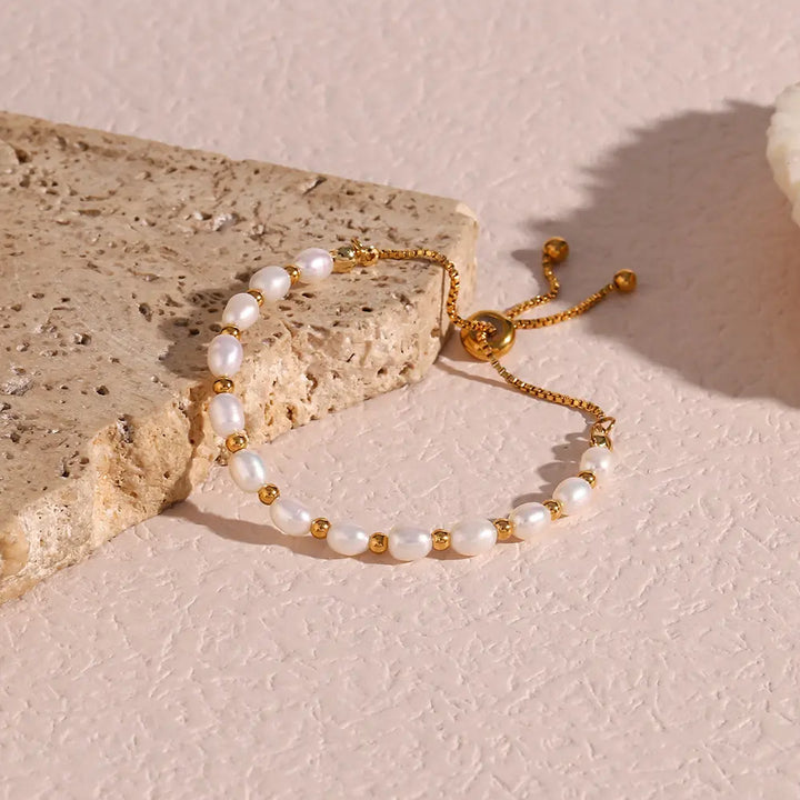VINTAGE NATURAL PEARL BRACELET | ELEGANT, HANDCRAFTED JEWELRY