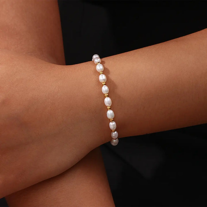 VINTAGE NATURAL PEARL BRACELET | ELEGANT, HANDCRAFTED JEWELRY