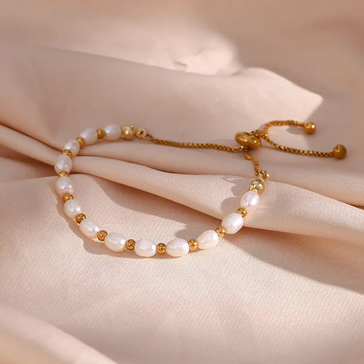 VINTAGE NATURAL PEARL BRACELET | ELEGANT, HANDCRAFTED JEWELRY